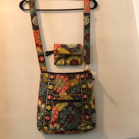 Vera Bradley Crossbody Purse in “Perfect Petals” Pattern - Picture 1 of 8